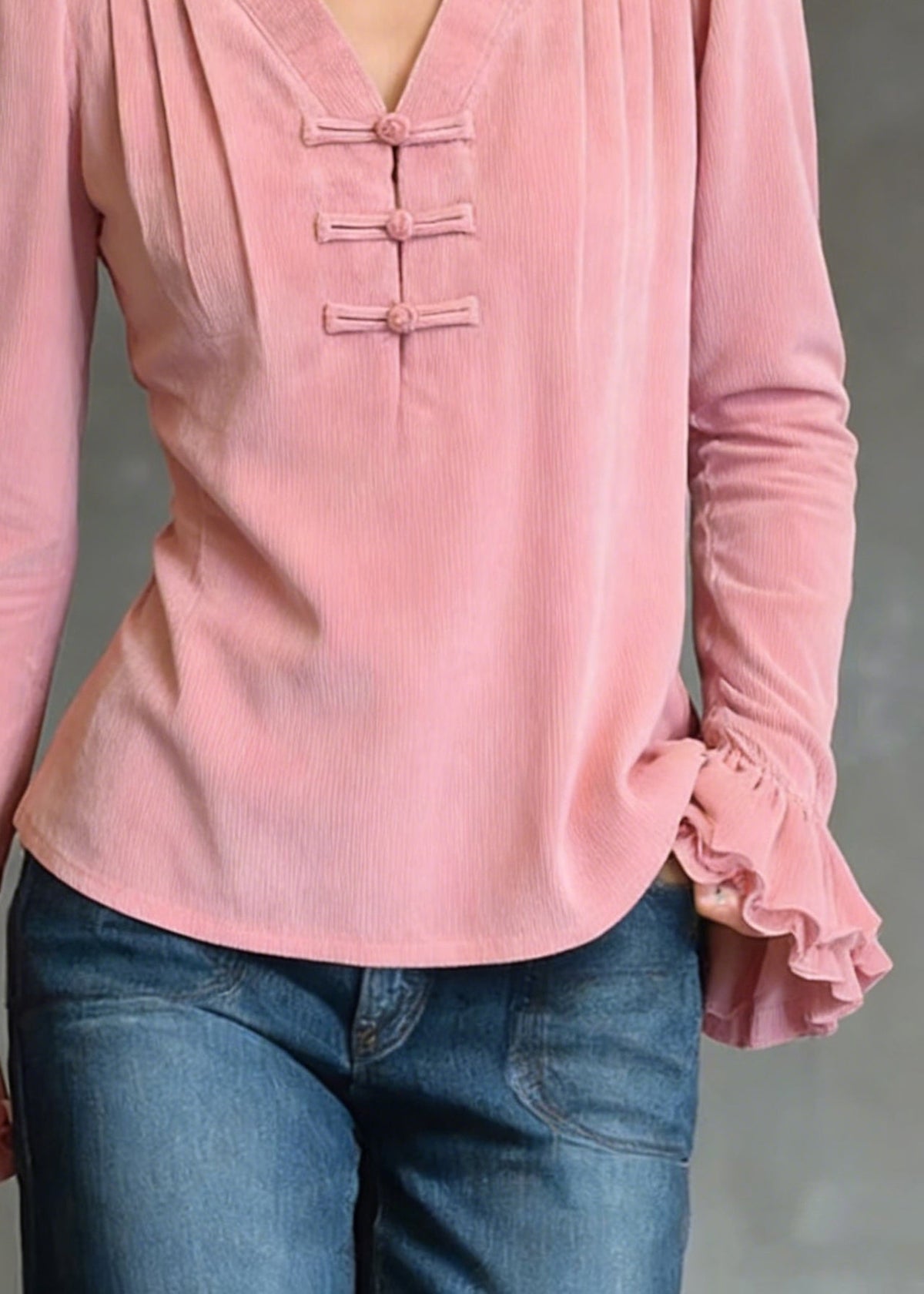 Beautifully Finished Shirt in a Timeless Design