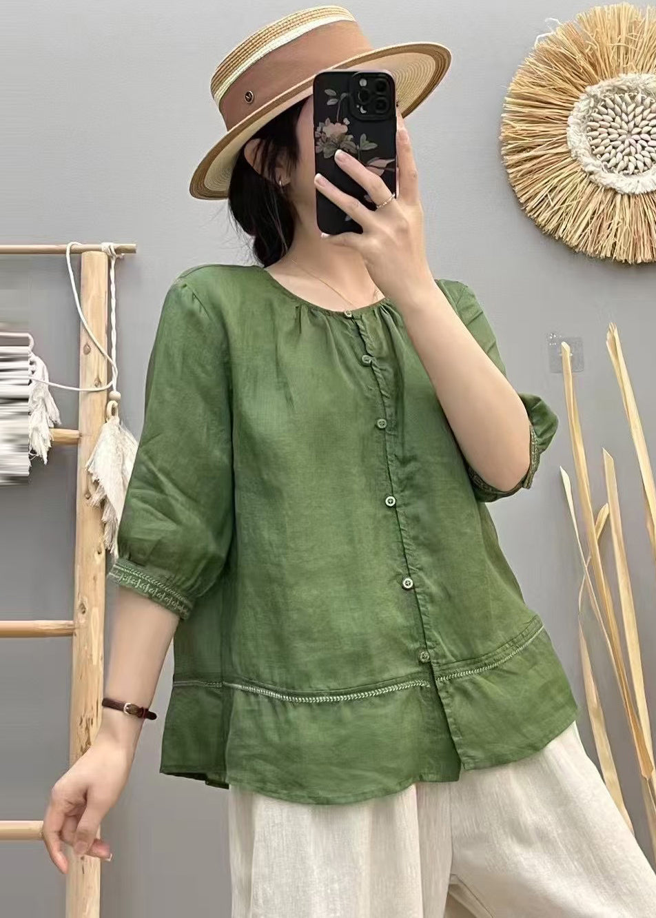 Well Tailored Shirt with a Graceful Silhouette