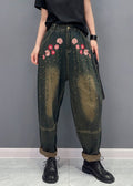 Effortlessly Elegant Pants with a Timeless Design