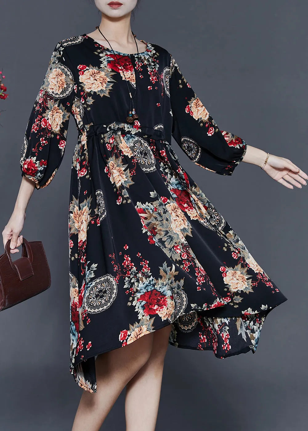 Effortlessly Elegant Dress with a Timeless Design