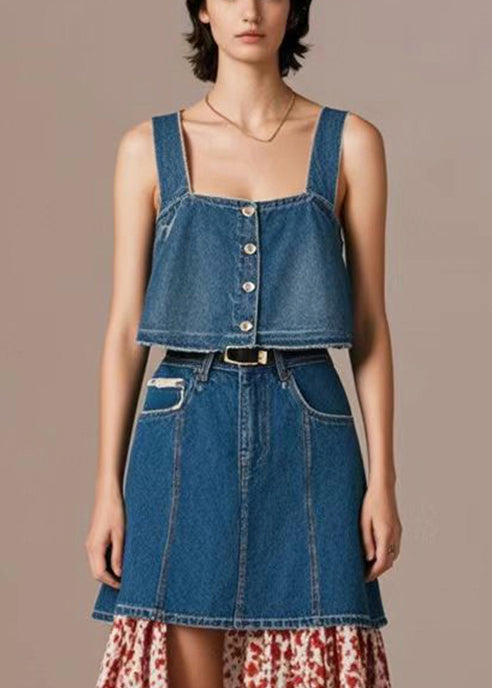 Sophisticated Garment with a Clean Classic Look