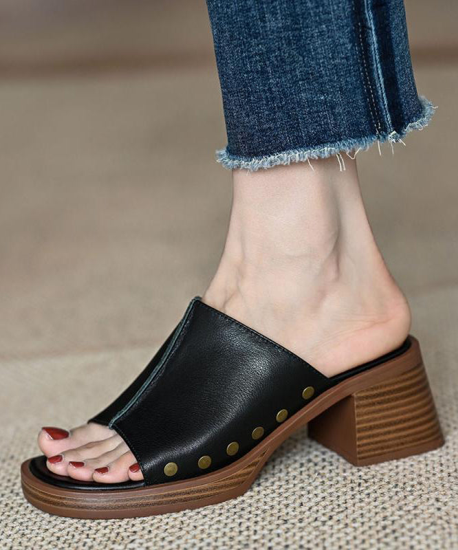 Chic Orthopedic Sandals with Unique Design