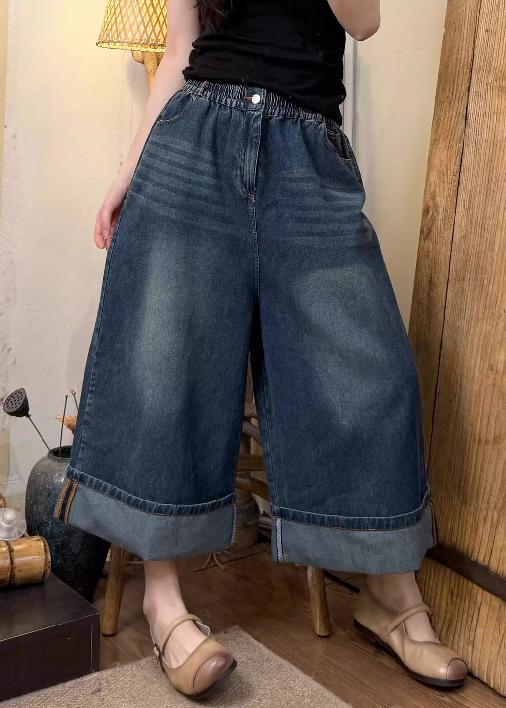 Classic Vintage Pants with a Flattering Fit