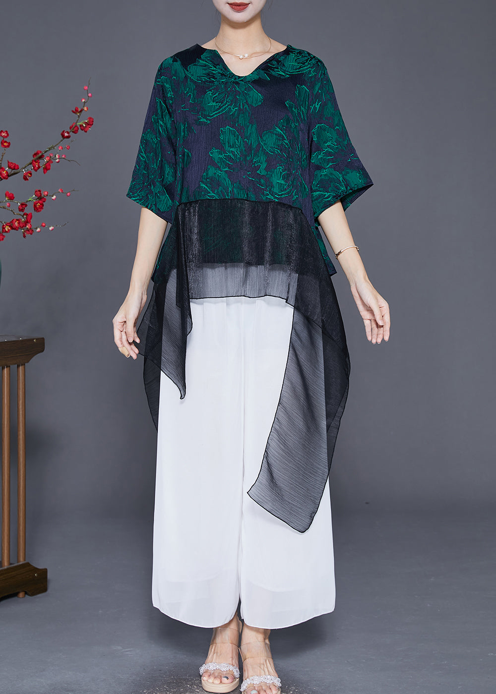 Polished Top with an Effortless Classic Look