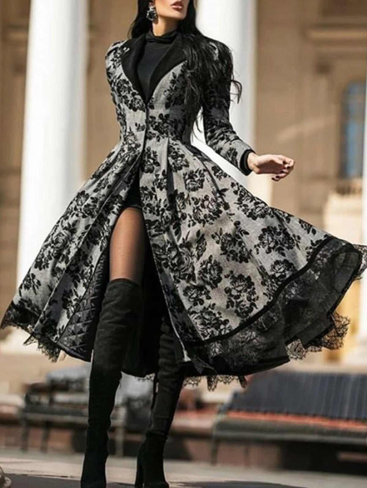 Sophisticated Dress with a Clean Classic Look