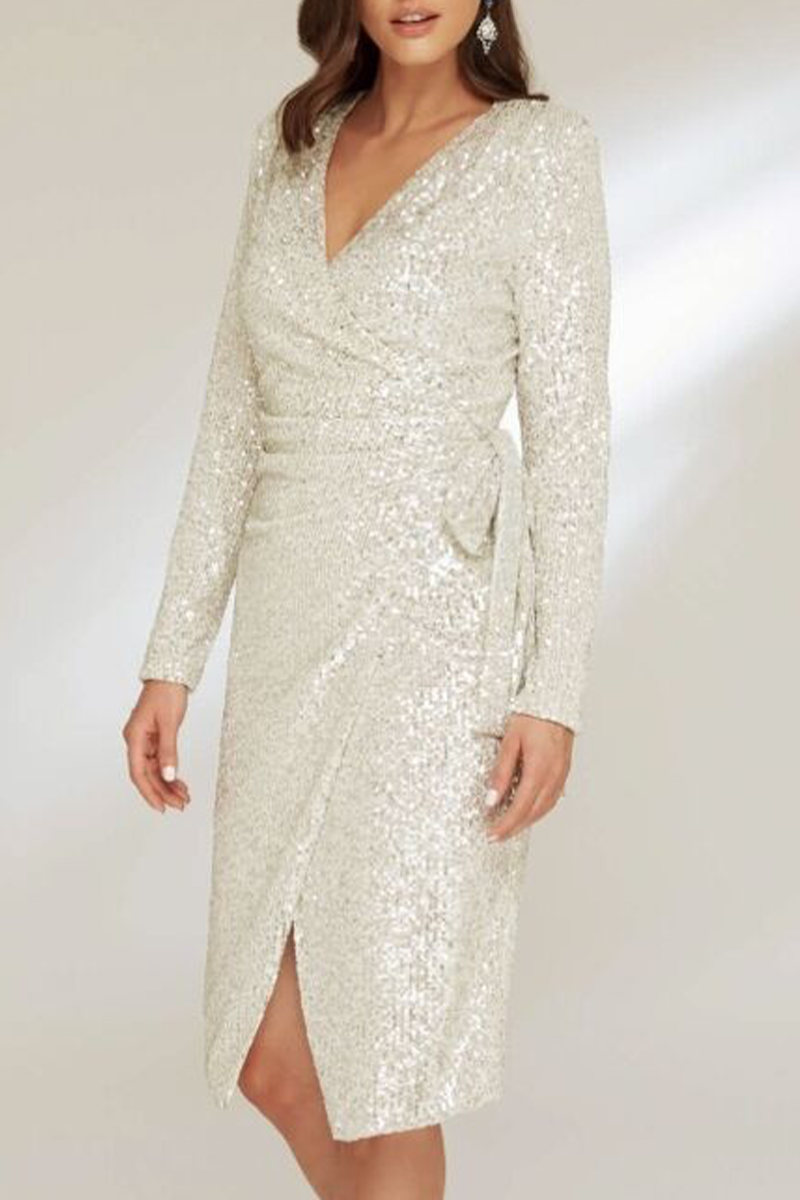 Effortlessly Elegant Dress with a Timeless Design