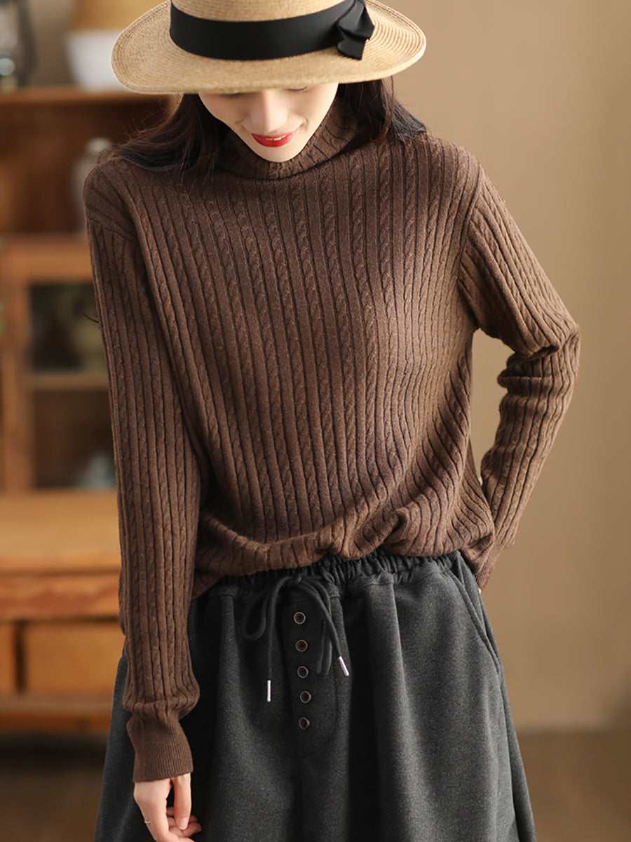 Classic Vintage Sweater with a Flattering Fit
