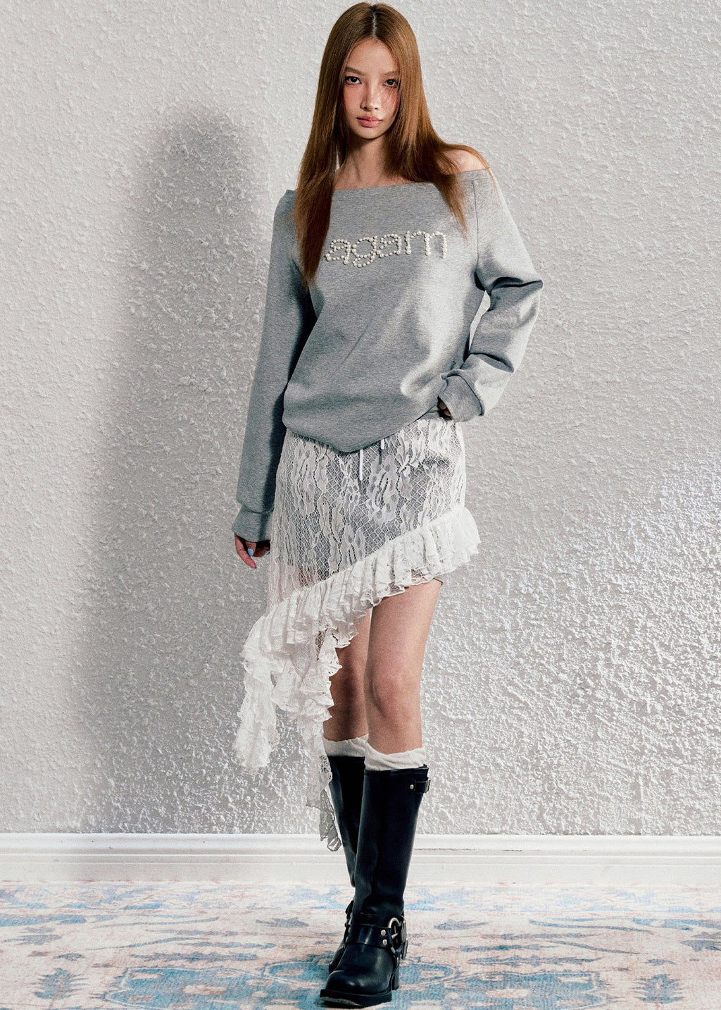 Effortlessly Elegant Pullover with a Timeless Design