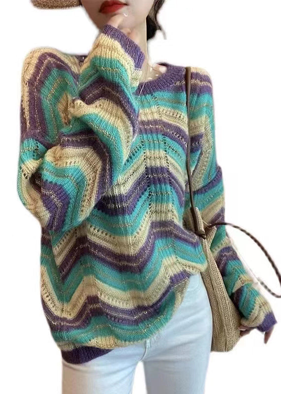 Effortlessly Elegant Sweater with a Timeless Design