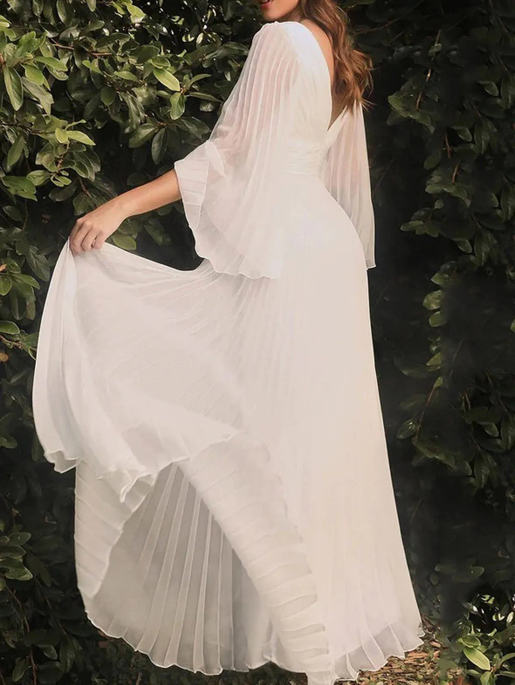 Gracefully Styled Dress for Any Occasion