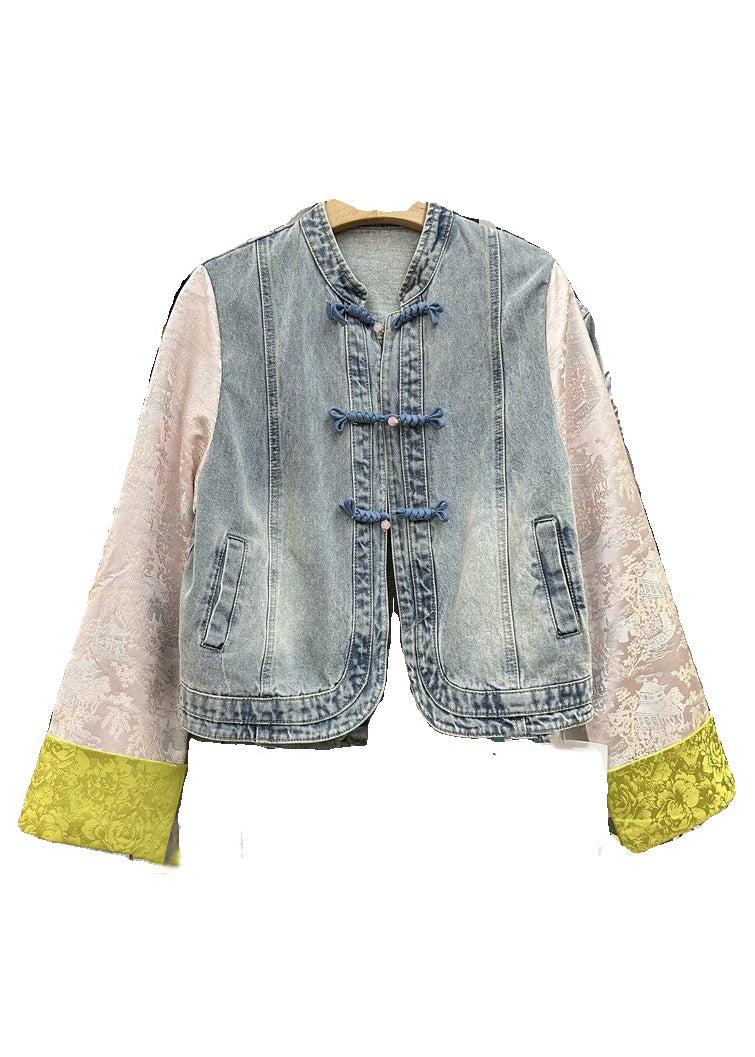 Elegantly Styled Coat for Everyday Wear