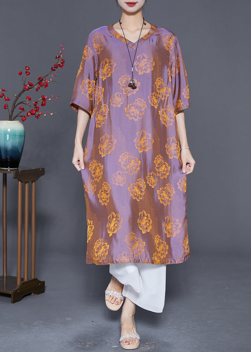 Well Tailored Dress with a Graceful Silhouette