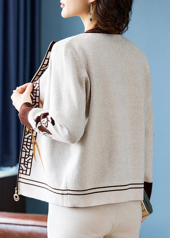Beautifully Finished Coat in a Timeless Design