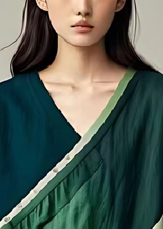 Beautifully Finished Top in a Timeless Design