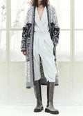 Effortlessly Elegant Cardigan with a Timeless Design