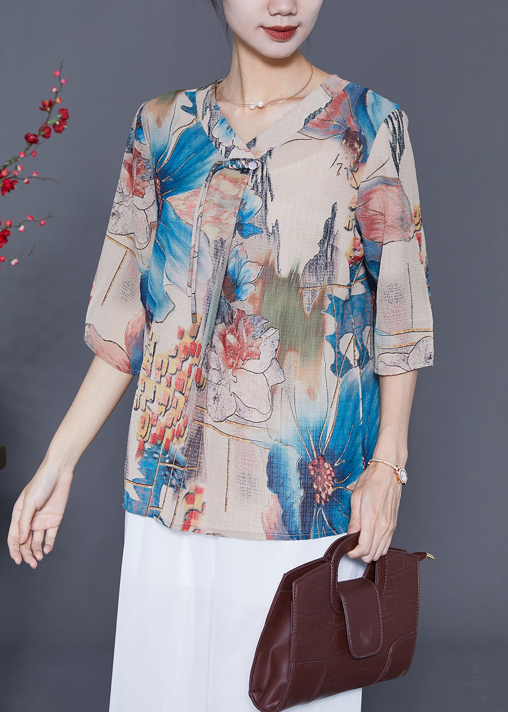 Classic Vintage & Enduringly Stylish Blouse