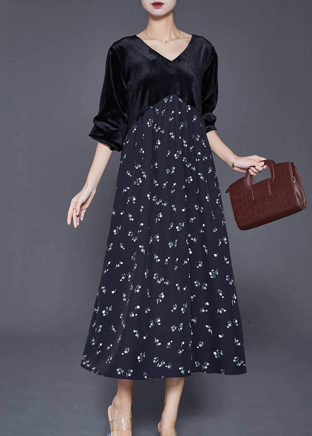 Sophisticated Dress with a Clean Classic Look