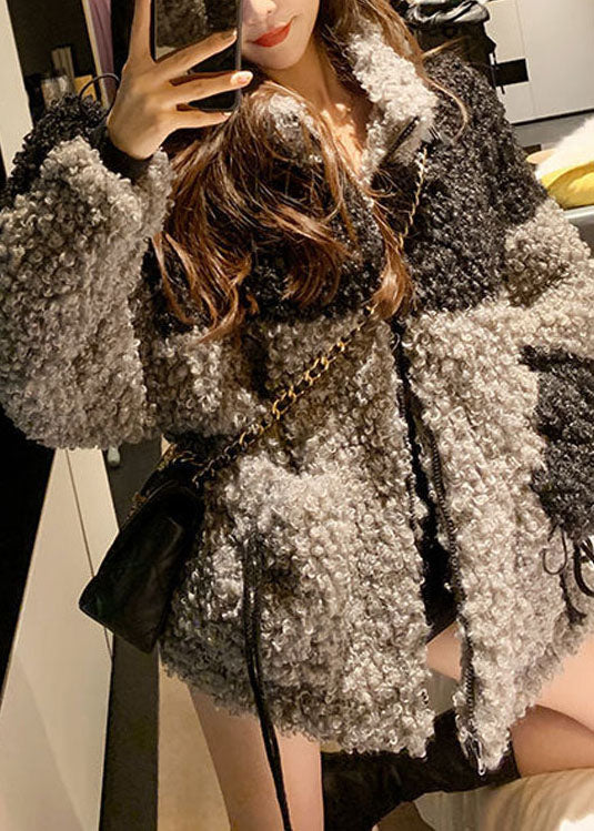 Beautifully Finished Coat in a Timeless Design
