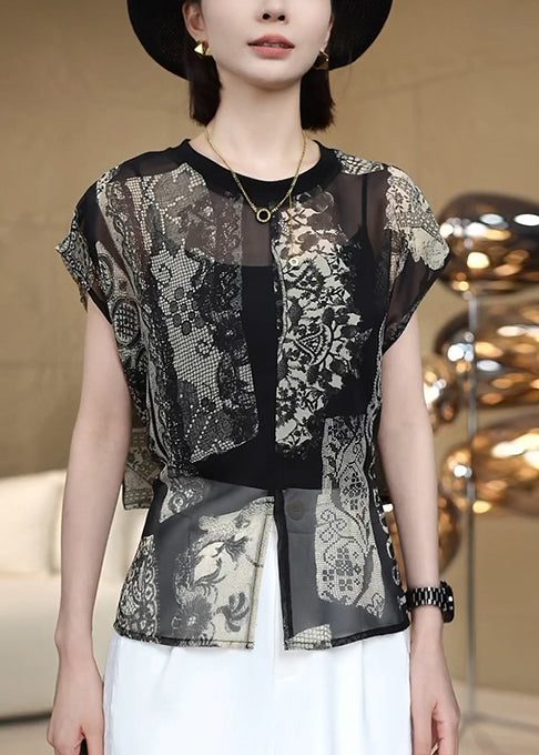 Effortlessly Elegant Shirt with a Timeless Design