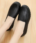 Chic Orthopedic Flats with Unique Design