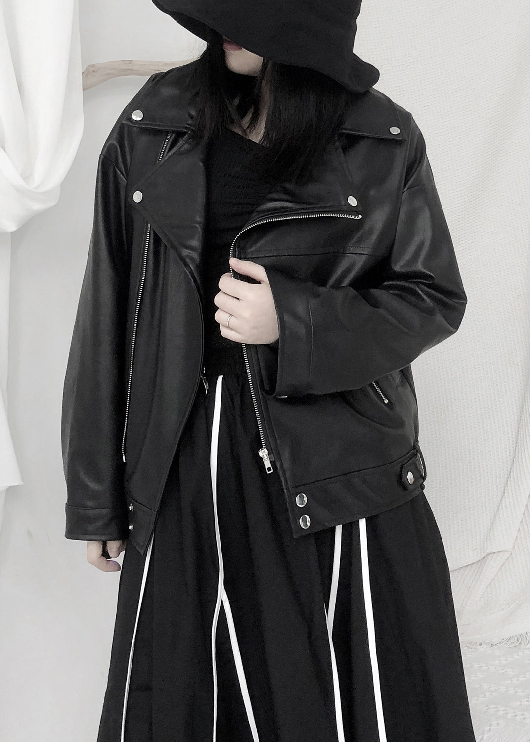Well Tailored Jacket with a Graceful Silhouette