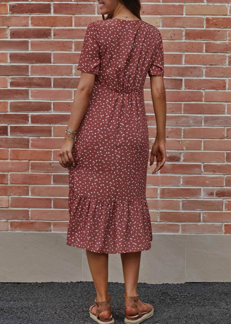 Classic Vintage Dress with a Flattering Fit