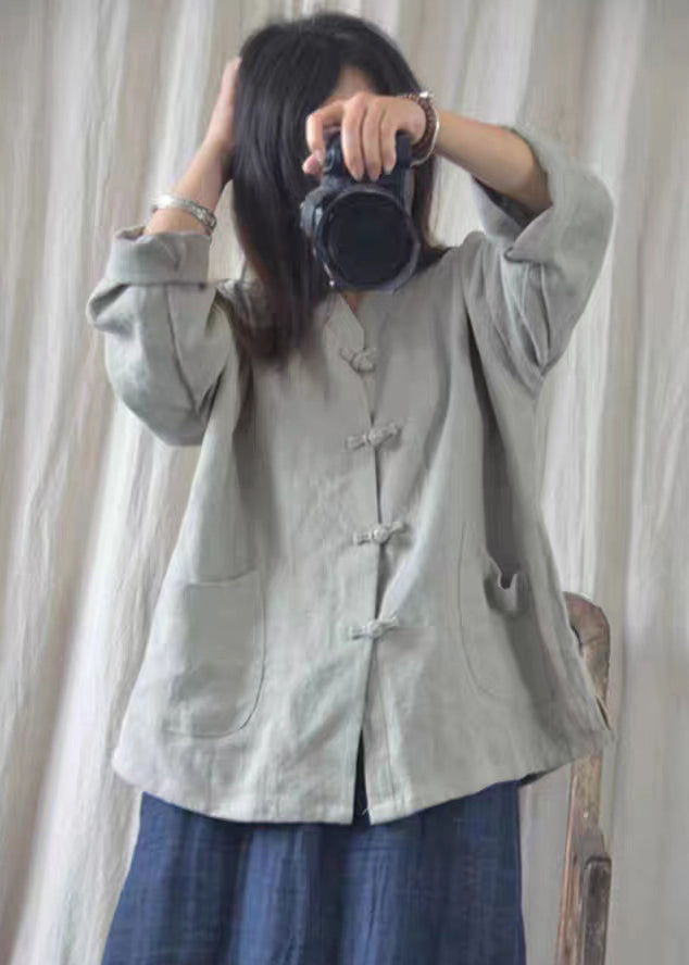 Well Tailored Shirt with a Graceful Silhouette