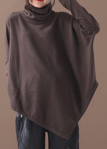 Gracefully Styled Blouse for Any Occasion