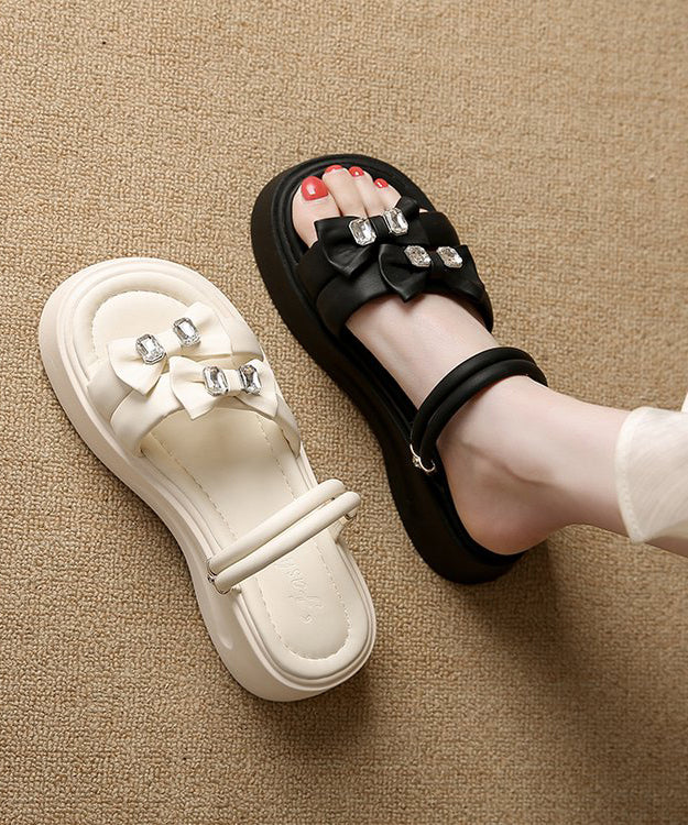 Graceful Orthopedic Sandals for Modern Look