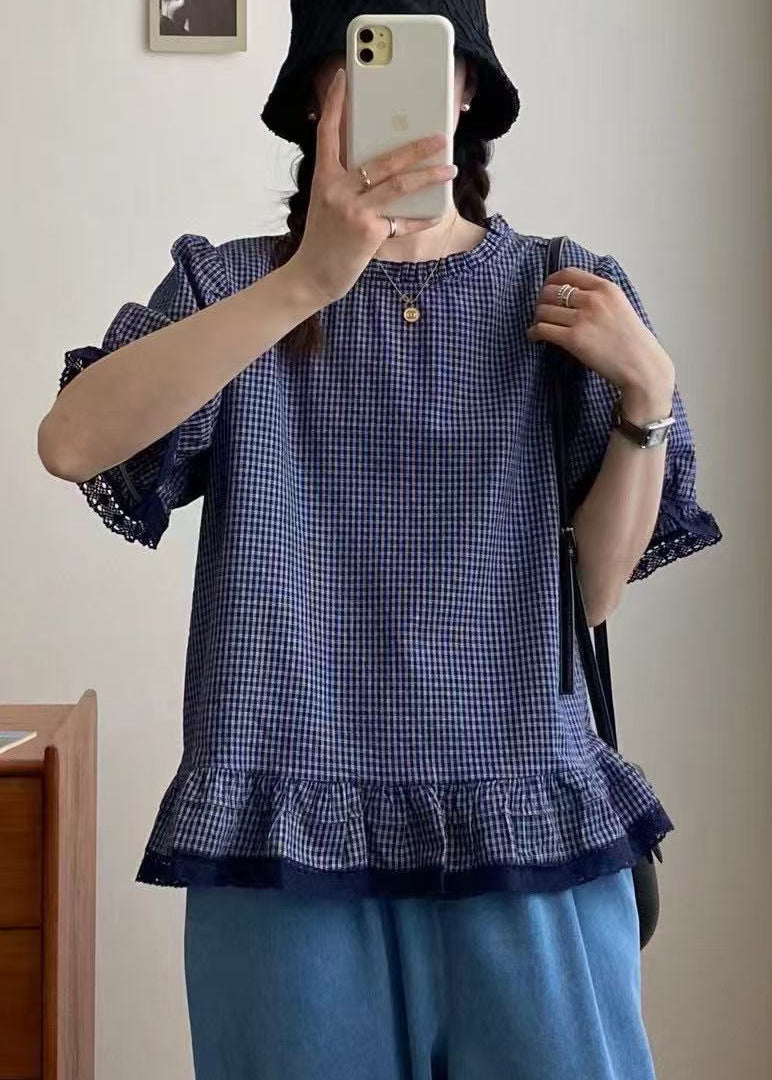 Effortlessly Elegant Top with a Timeless Design