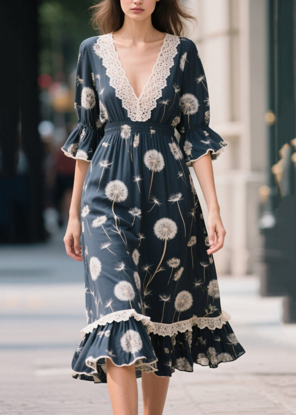 Well Tailored Dress with a Graceful Silhouette