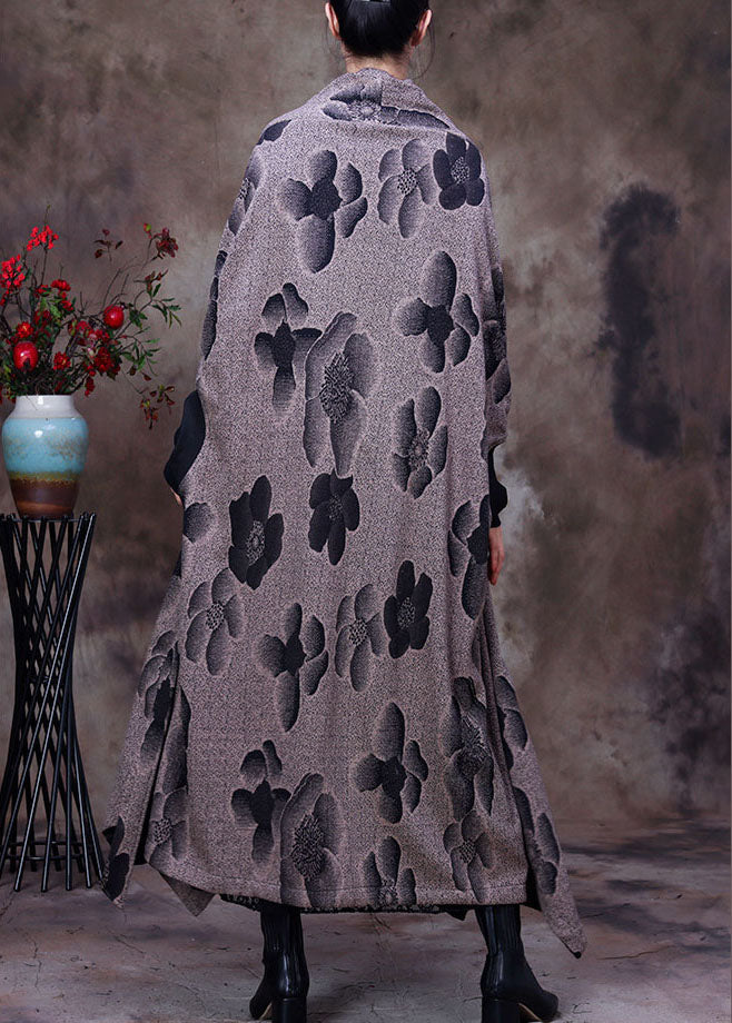 Gracefully Styled Coat for Any Occasion