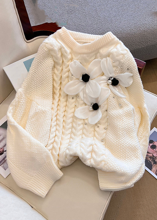 Beautifully Finished Sweater in a Timeless Design