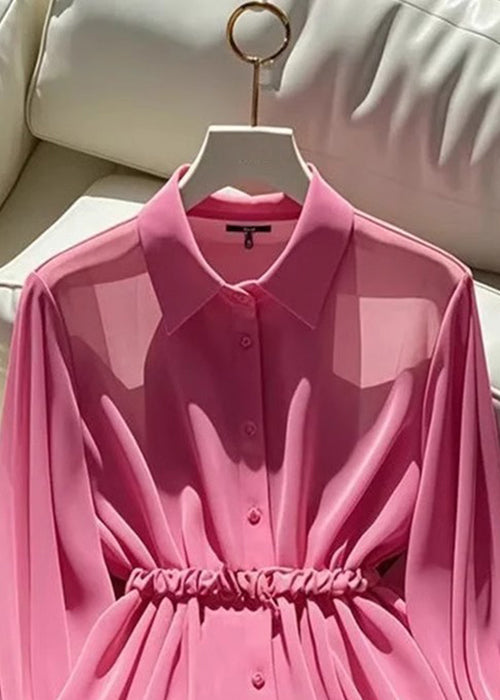 Classic Vintage Blouse with a Flattering Fit