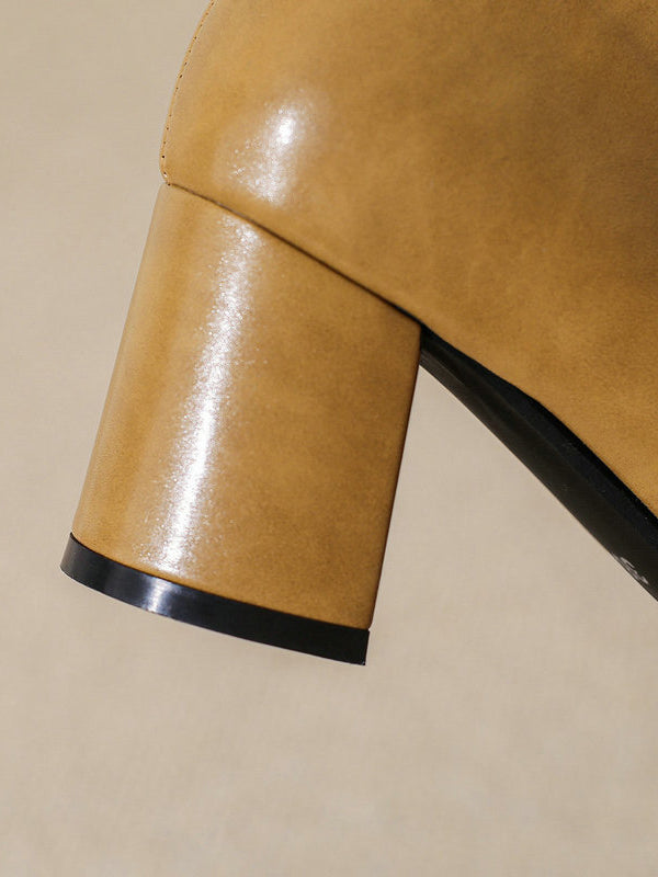 Graceful Orthopedic Boots for Modern Look