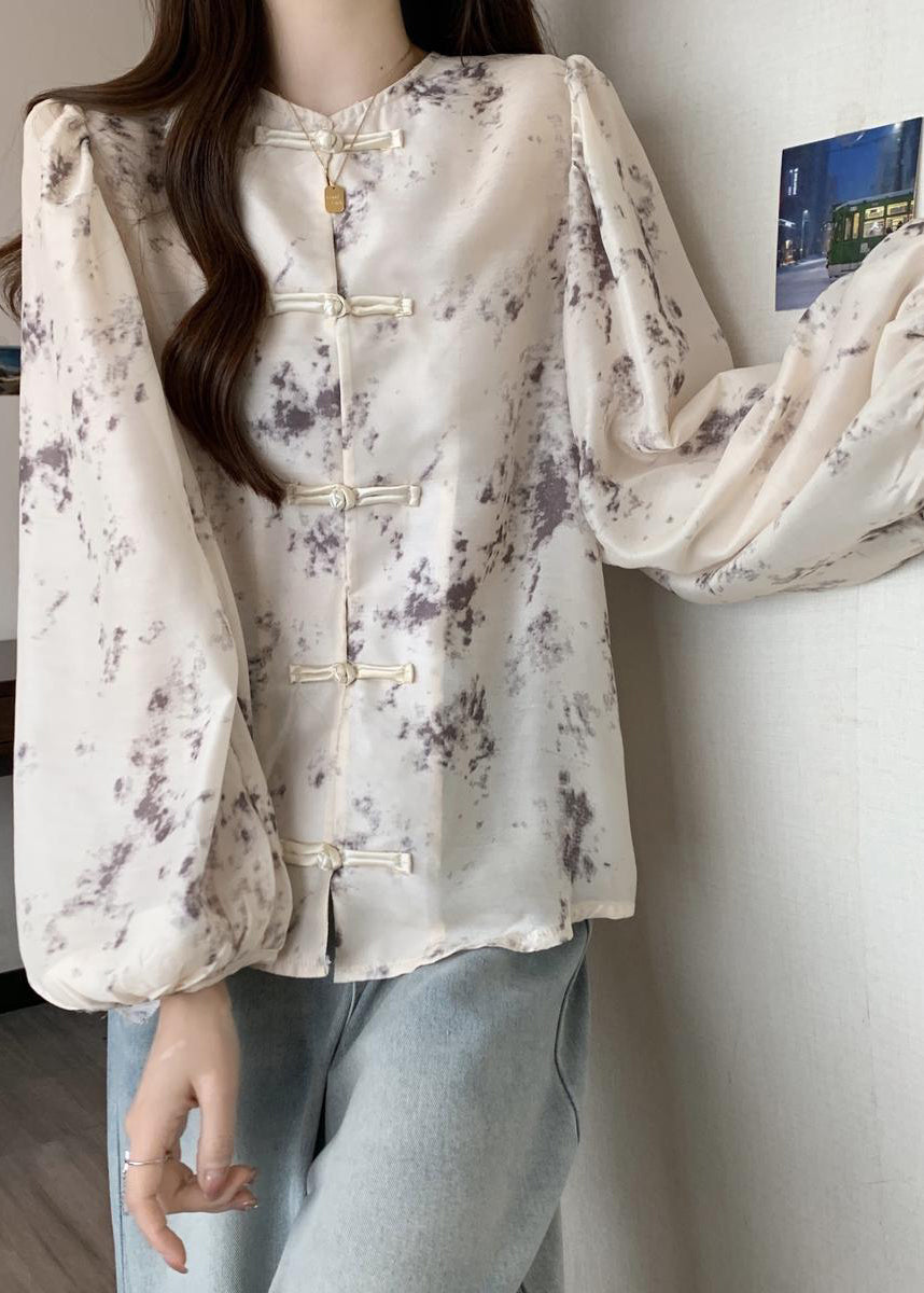 Elegantly Styled Blouse for Everyday Wear