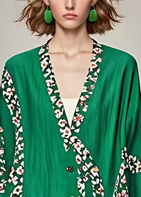 Gracefully Styled Coat for Any Occasion