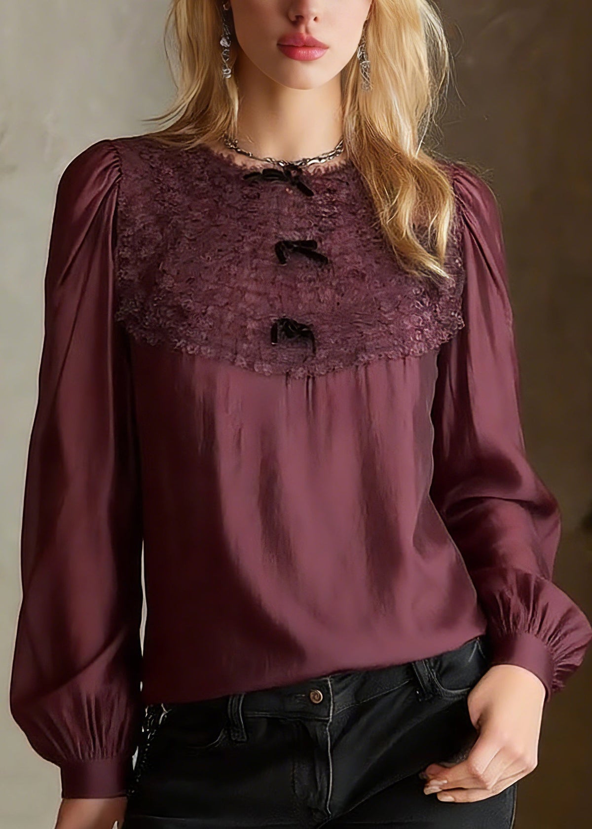 Effortlessly Elegant Top with a Timeless Design