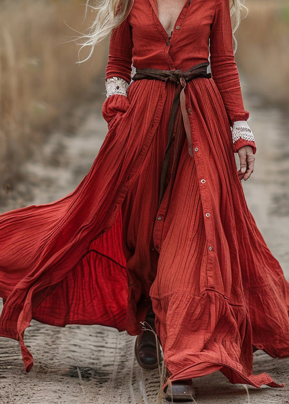 Beautifully Crafted Dress in a Classic Style