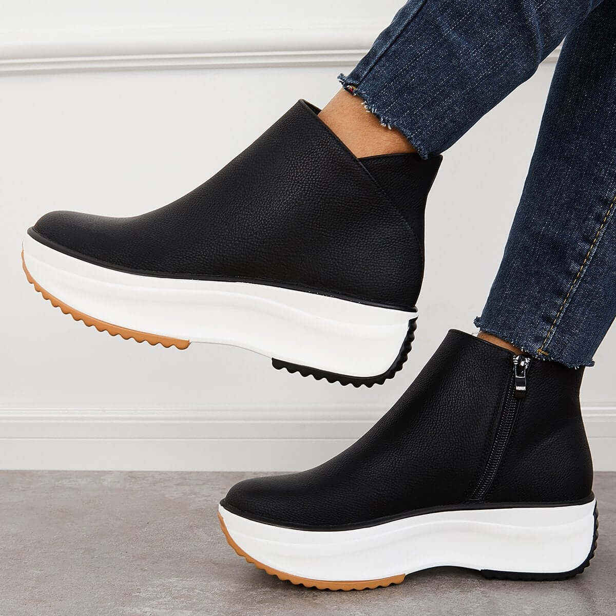 Stylish Orthopedic Sneakers for Any Occasion