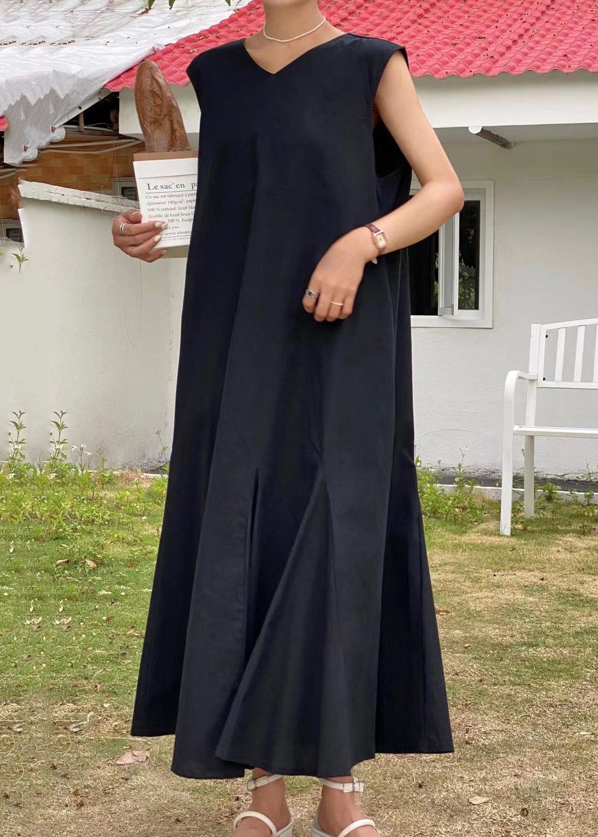 Gracefully Styled Dress for Any Occasion