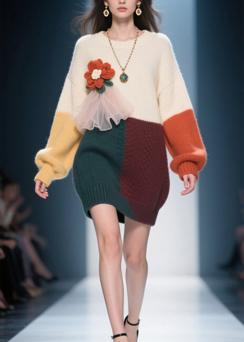 Well Tailored Sweater with a Graceful Silhouette