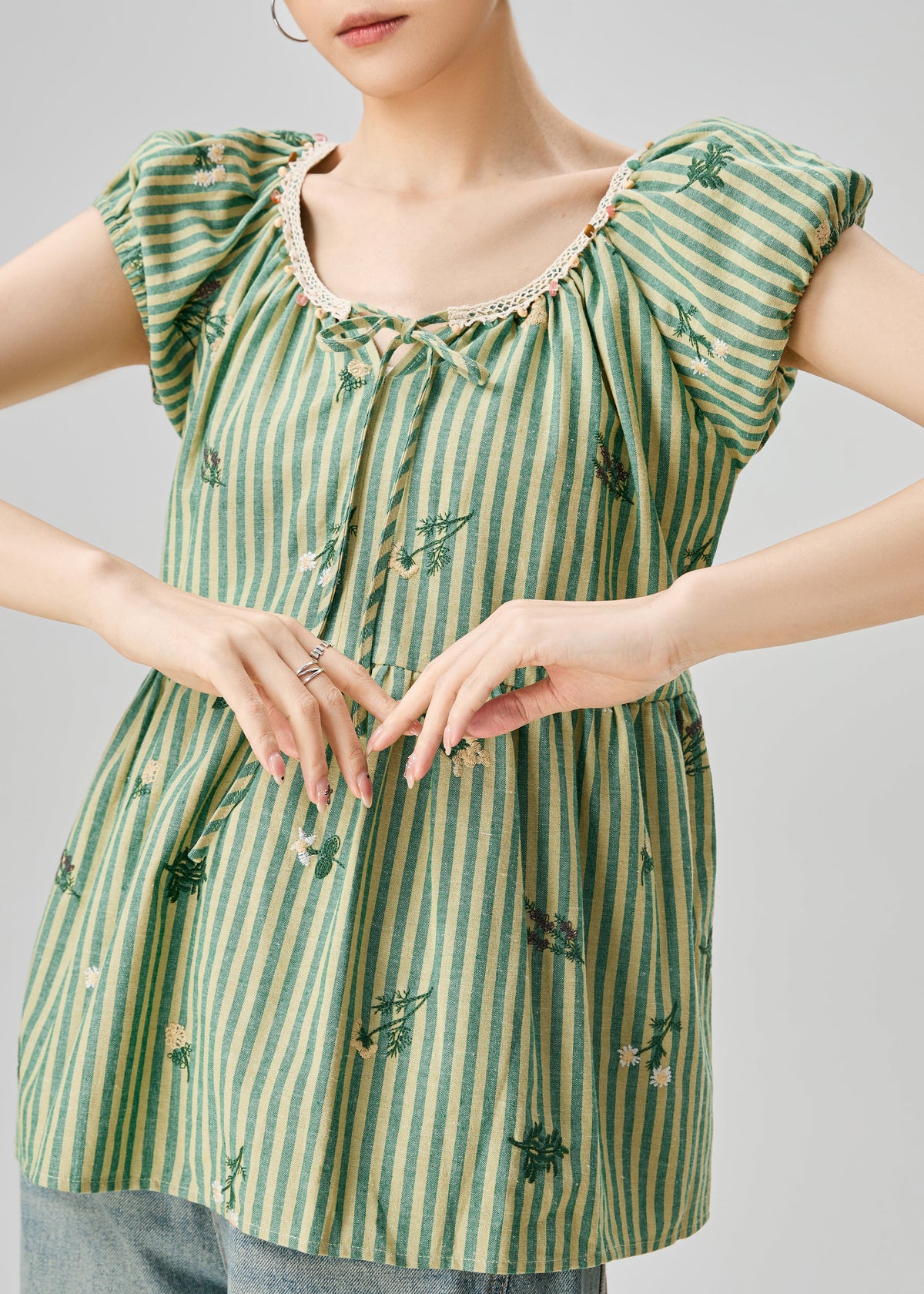 Well Tailored Shirt with a Graceful Silhouette