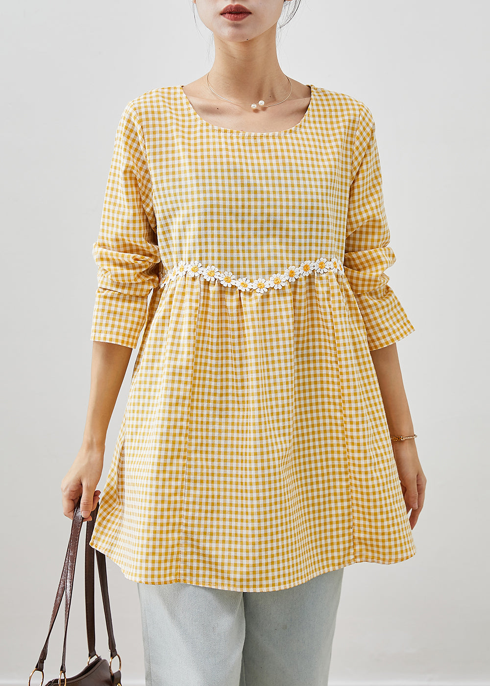 Gracefully Styled Blouse for Any Occasion