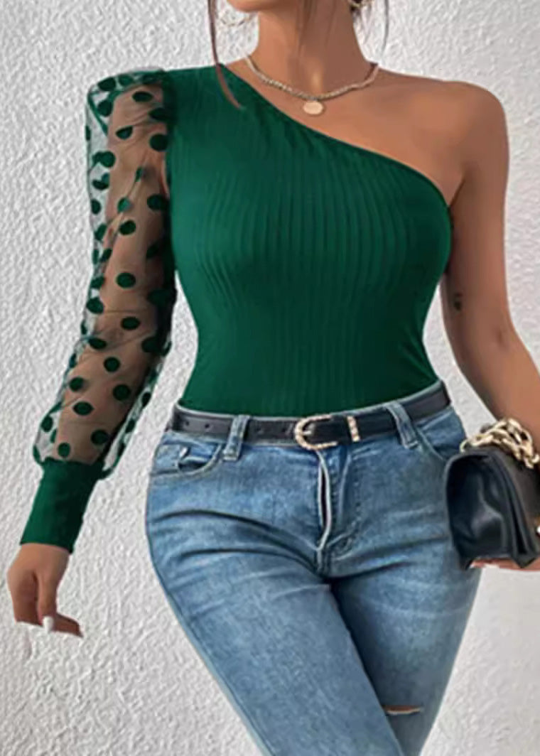Beautifully Finished Top in a Timeless Design