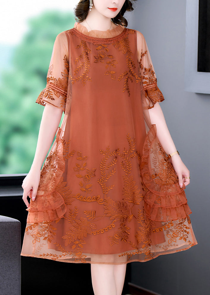Beautifully Finished Dress in a Timeless Design