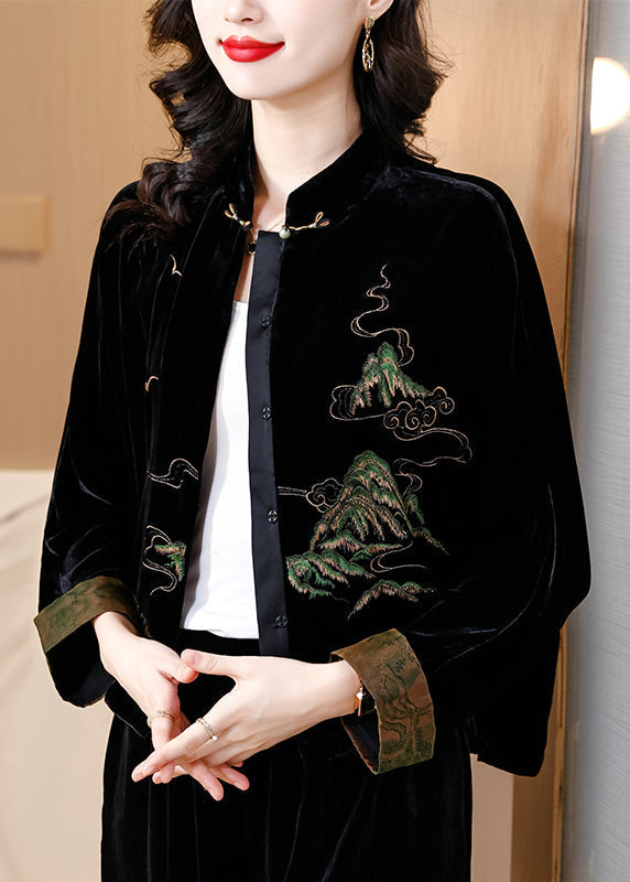 Elegantly Styled Coat for Everyday Wear