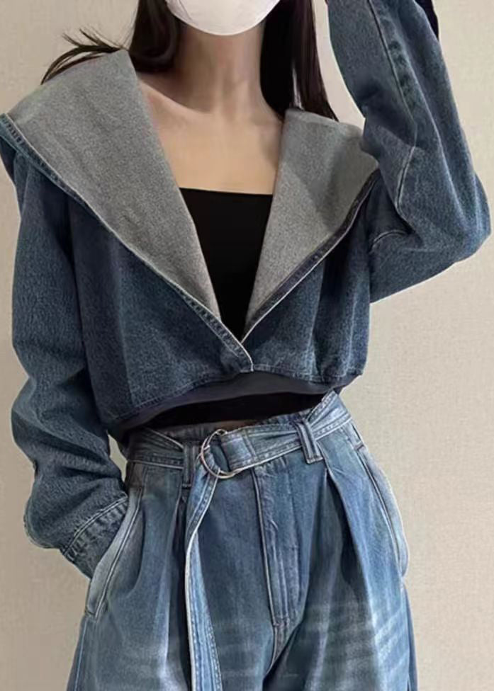 Effortlessly Elegant Coat with a Timeless Design
