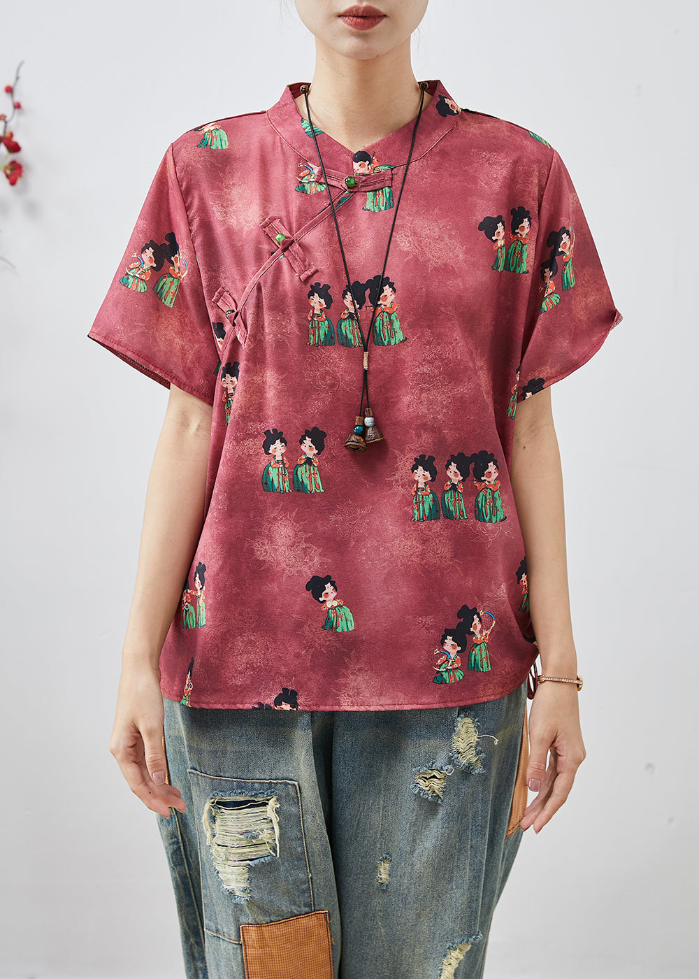 Effortlessly Elegant Shirt with a Timeless Design