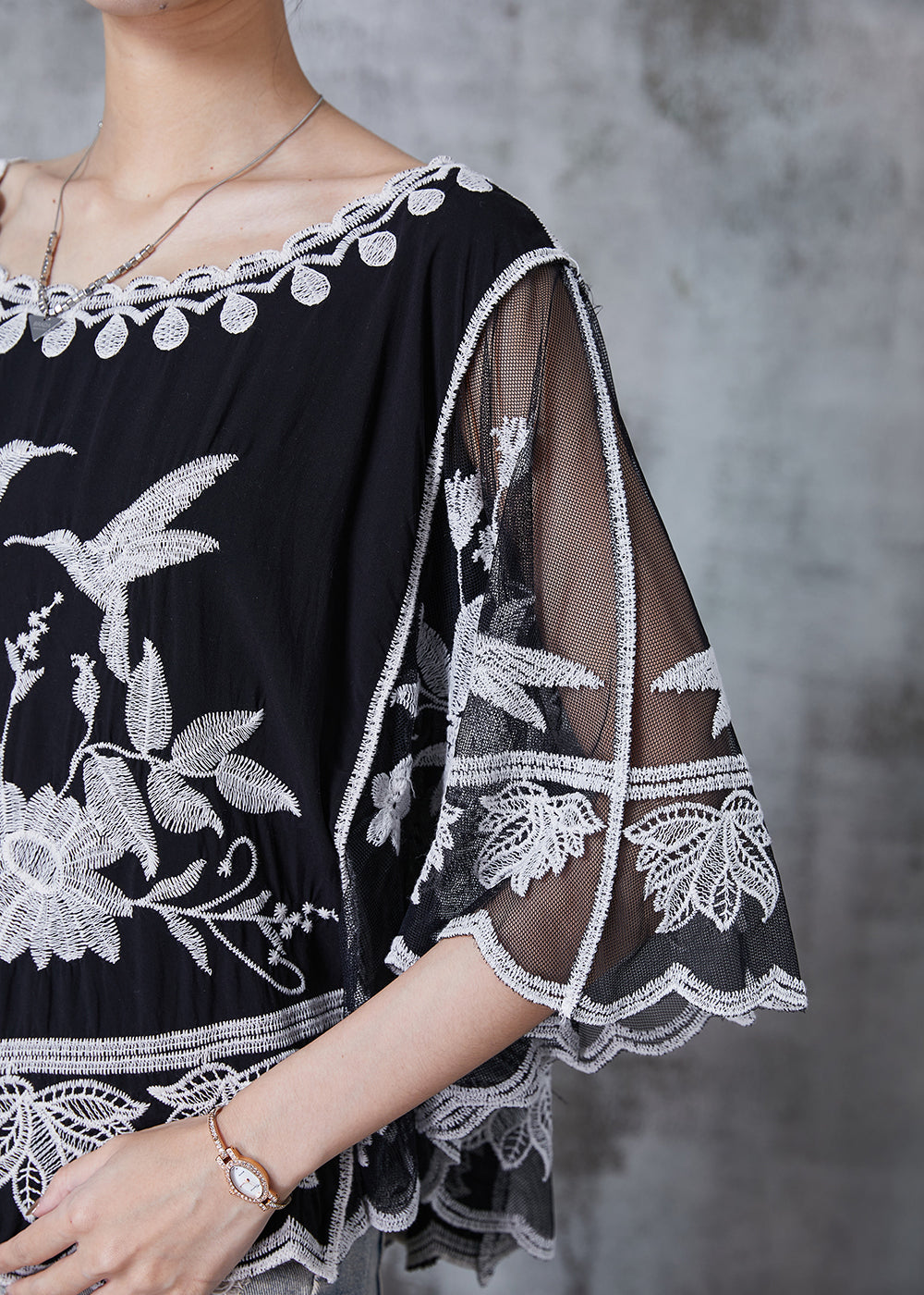 Effortlessly Elegant Shirt with a Timeless Design